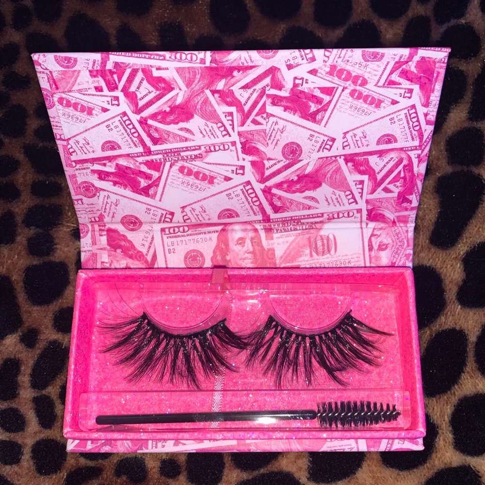Mink lashes